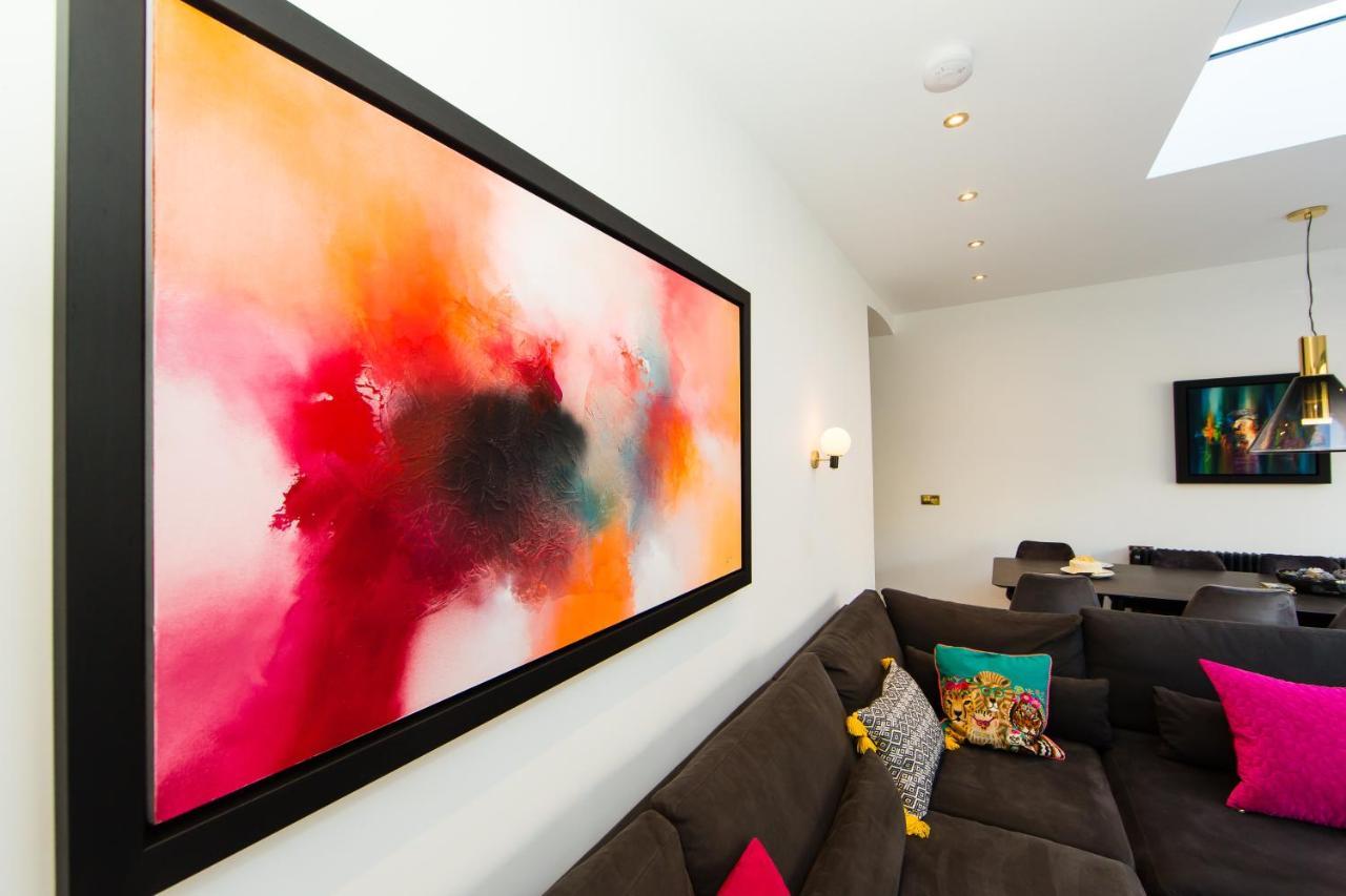 Rounton Villa By Maison Parfaite - Hot Tub - Sea Views - Parking 로빈후즈베이 외부 사진