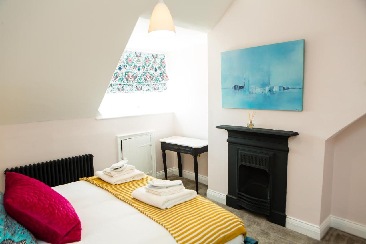 Rounton Villa By Maison Parfaite - Hot Tub - Sea Views - Parking 로빈후즈베이 외부 사진